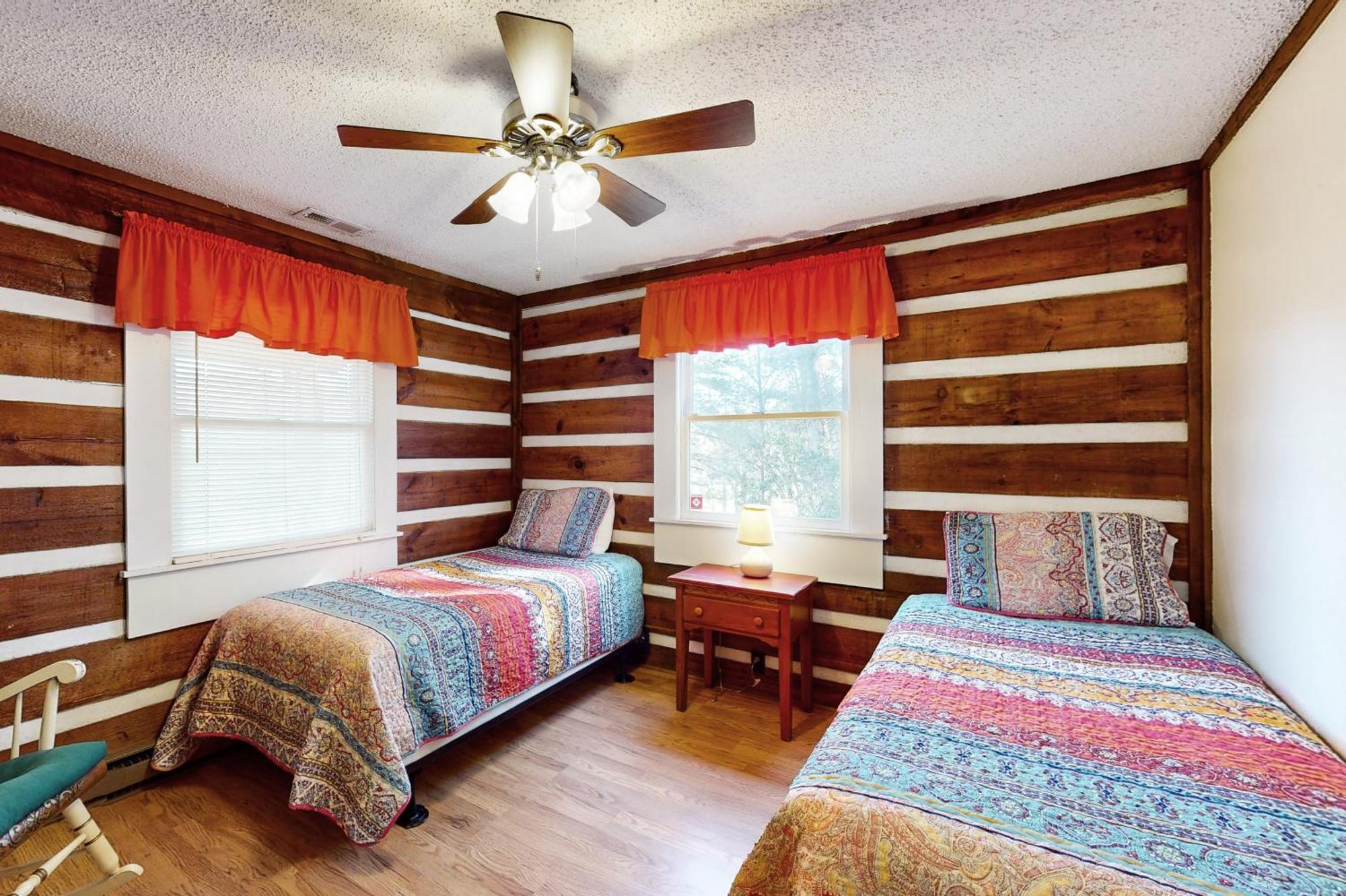 2 Bed 2 Bath Vacation Home In Whittier II Bagian luar foto